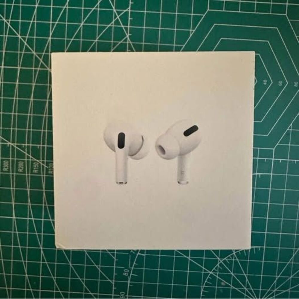 Apple AirPods Pro with MagSafe Wireless Charging Case - White